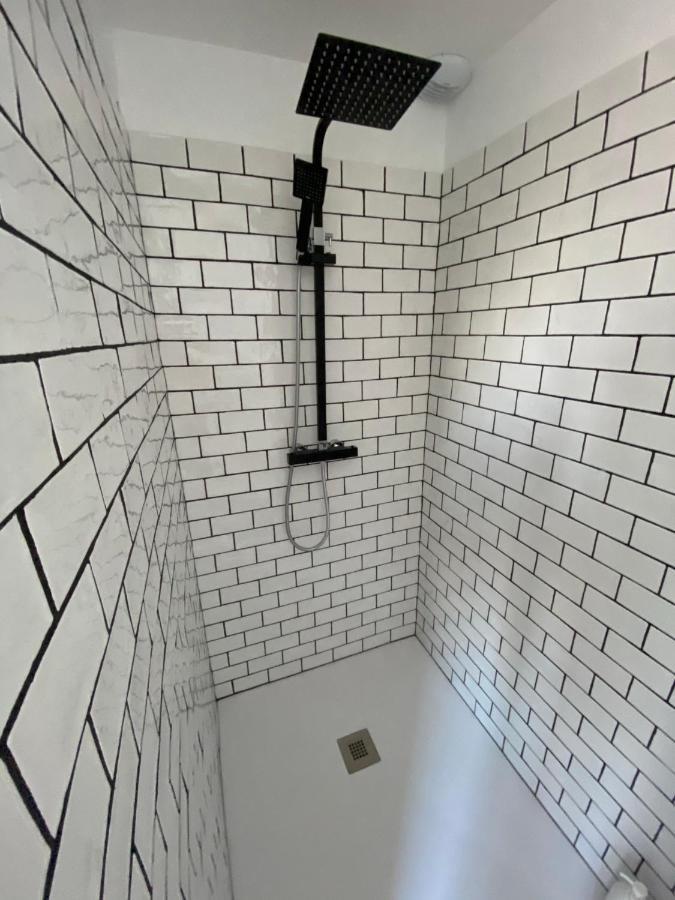 Duplex Proche Gare Vue Tour Perret Avec Parking Gratuit Apartment